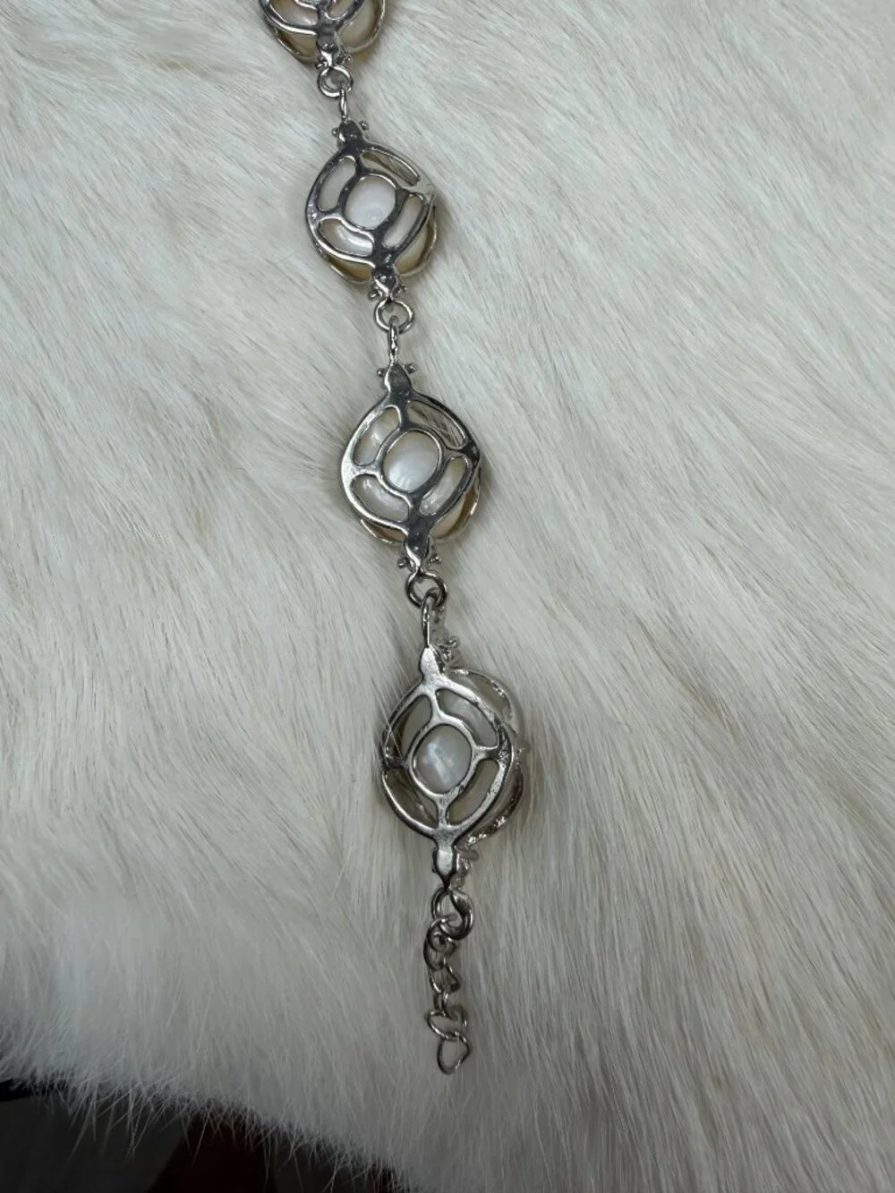Silver Tone White Button Pearl Rhinestone Chain Link Bracelet 9